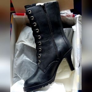 Chinese Laundry Oracle Boot